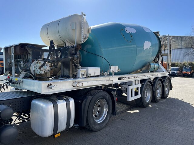 Mercedes-Benz Antos 2136 4x2 SZM Retarder Kipphyd. *Betonaufl. - Autobetoonisegisti: pilt 4 Mercedes-Benz Antos 2136 4x2 SZM Retarder Kipphyd. *Betonaufl. - Autobetoonisegisti: pilt 4