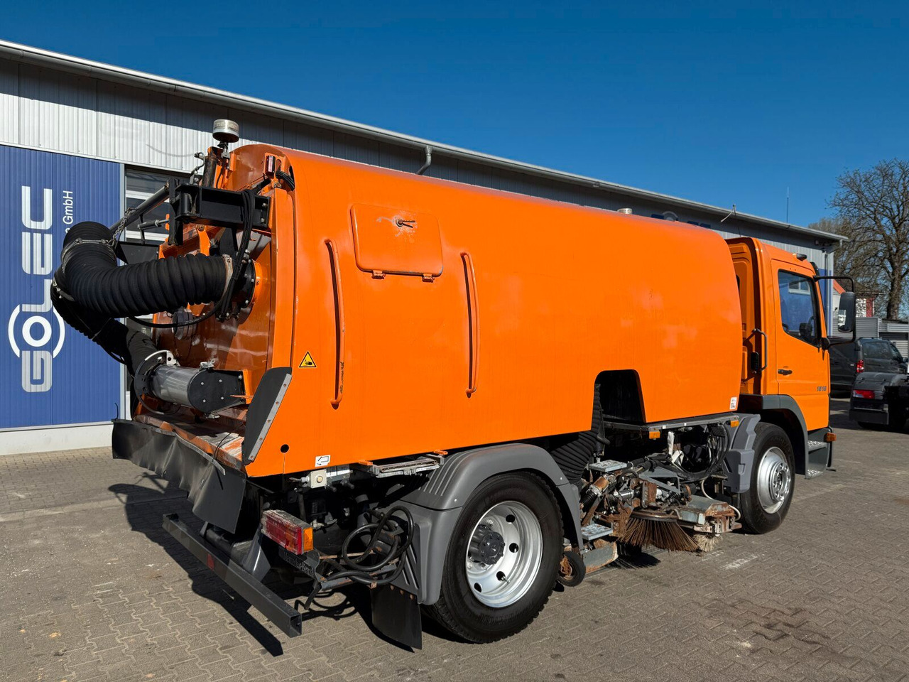 Mercedes-Benz Atego 1518 4x2 Kehrmaschine Bucher 500 - Tänavapühkimismasin: pilt 3 Mercedes-Benz Atego 1518 4x2 Kehrmaschine Bucher 500 - Tänavapühkimismasin: pilt 3