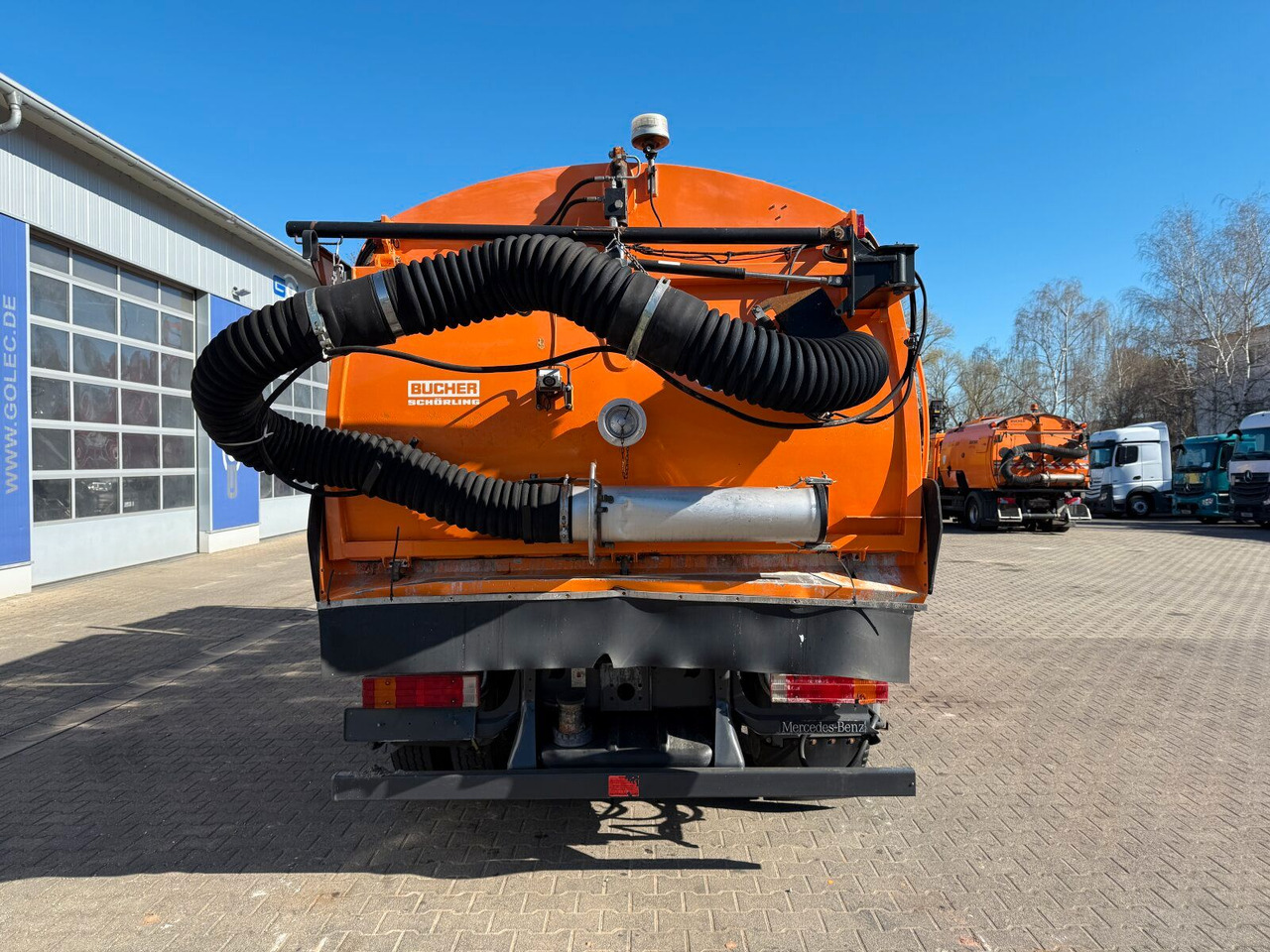 Mercedes-Benz Atego 1518 4x2 Kehrmaschine Bucher 500 - Tänavapühkimismasin: pilt 4 Mercedes-Benz Atego 1518 4x2 Kehrmaschine Bucher 500 - Tänavapühkimismasin: pilt 4