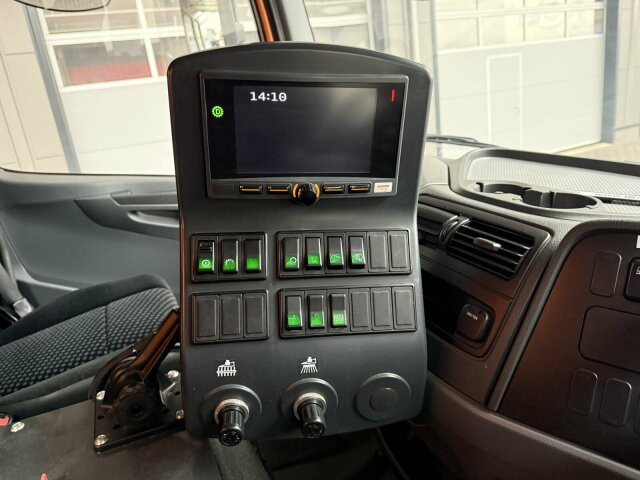 Mercedes-Benz Atego Kehrmaschine BUCHER CITYFANT 5000 - Tänavapühkimismasin: pilt 4 Mercedes-Benz Atego Kehrmaschine BUCHER CITYFANT 5000 - Tänavapühkimismasin: pilt 4