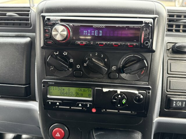 Mitsubishi Canter FUSO Kehrmaschine BROCK SL140 4 m³ - Tänavapühkimismasin: pilt 4 Mitsubishi Canter FUSO Kehrmaschine BROCK SL140 4 m³ - Tänavapühkimismasin: pilt 4