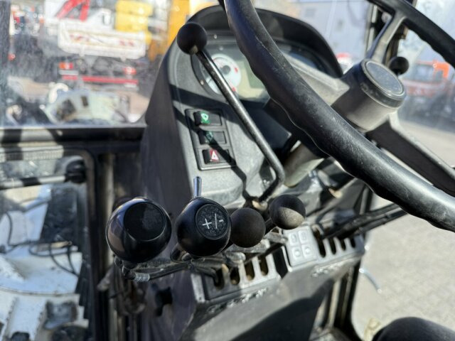 New Holland F106.6A alrrad 6x6 Grader 12 Ton - 10.700 Std - Teehöövel: pilt 3 New Holland F106.6A alrrad 6x6 Grader 12 Ton - 10.700 Std - Teehöövel: pilt 3