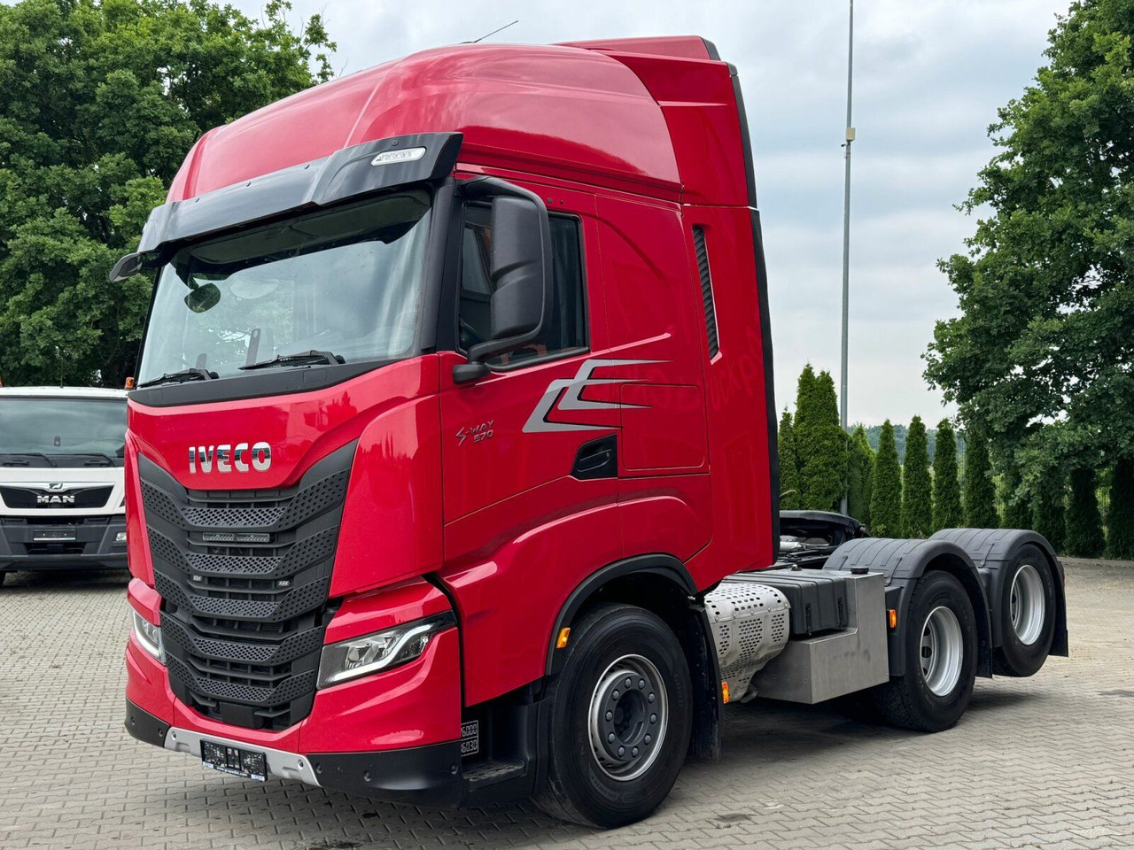 Iveco S-WAY 570 6x2 EURO6 BOOGIE Kipphydraulik - Sadulveok: pilt 2 Iveco S-WAY 570 6x2 EURO6 BOOGIE Kipphydraulik - Sadulveok: pilt 2