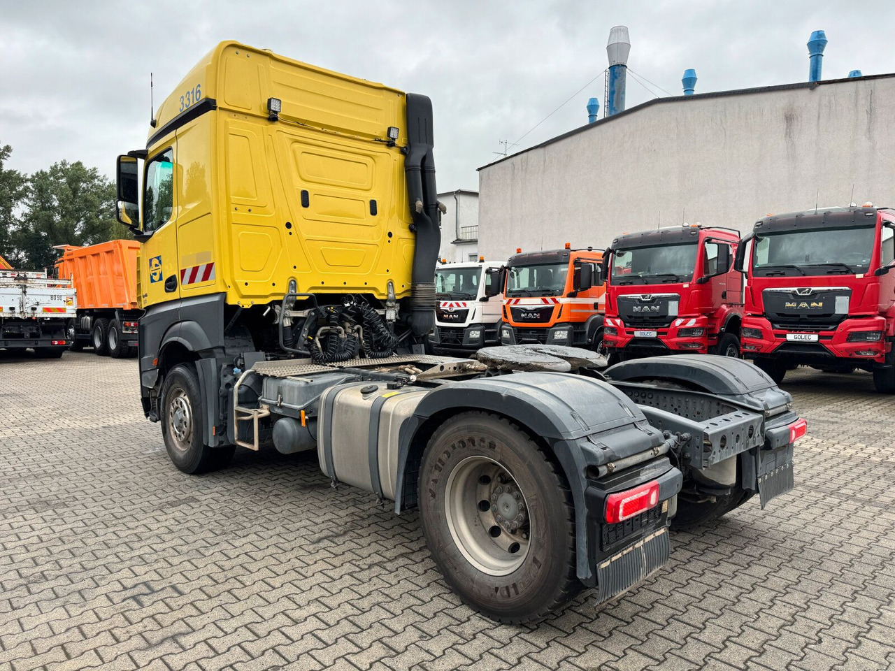 Mercedes-Benz ACTROS 1846 4x4 HAD Eur 6 Kipphydraulik Retarder - Sadulveok: pilt 5 Mercedes-Benz ACTROS 1846 4x4 HAD Eur 6 Kipphydraulik Retarder - Sadulveok: pilt 5
