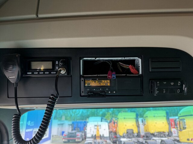 Mercedes-Benz ACTROS 1846 4x4 HAD Euro 6 Kipphydraulik - Sadulveok: pilt 4 Mercedes-Benz ACTROS 1846 4x4 HAD Euro 6 Kipphydraulik - Sadulveok: pilt 4