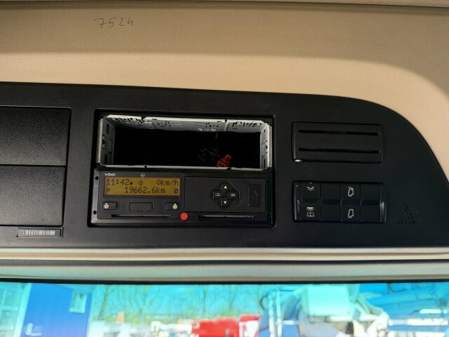 Mercedes-Benz Actros 1845 LS SZM 4x2 Kipphydraulik Retarder - Sadulveok: pilt 4 Mercedes-Benz Actros 1845 LS SZM 4x2 Kipphydraulik Retarder - Sadulveok: pilt 4