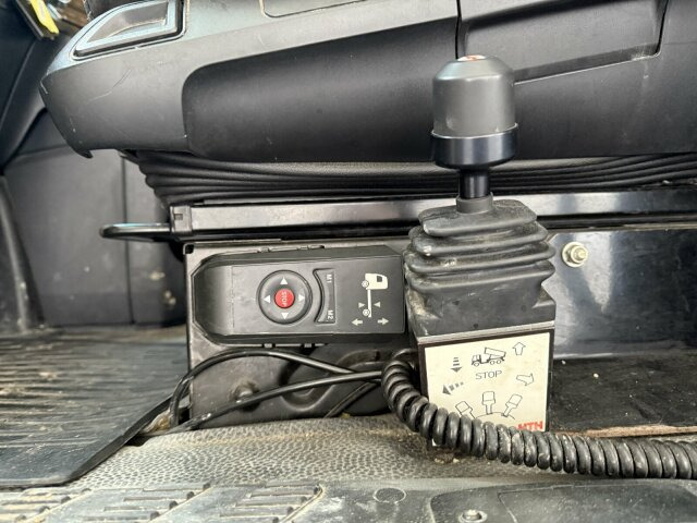 Mercedes-Benz Actros 1845 SZM 4x2 Retarder Kipph. - Sadulveok: pilt 4 Mercedes-Benz Actros 1845 SZM 4x2 Retarder Kipph. - Sadulveok: pilt 4