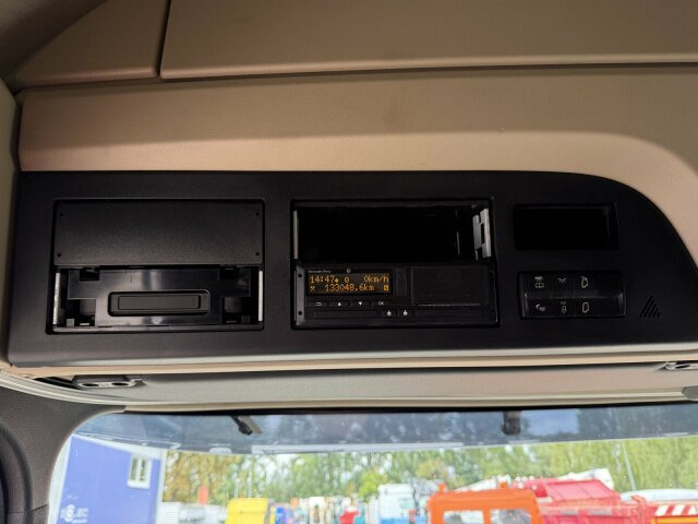 Mercedes-Benz Actros 1846 Euro 6 SZM Retarder - Sadulveok: pilt 4 Mercedes-Benz Actros 1846 Euro 6 SZM Retarder - Sadulveok: pilt 4