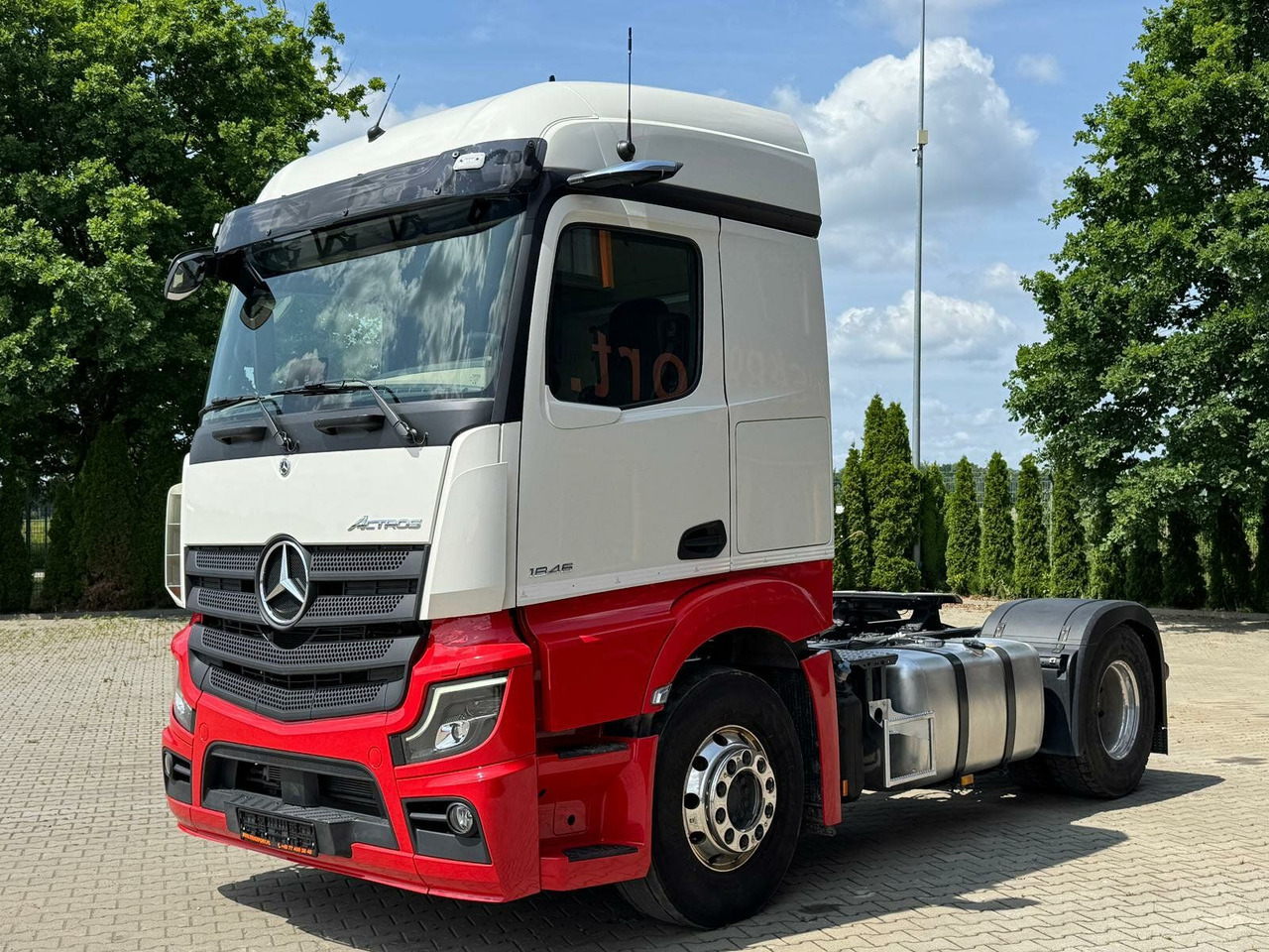 Mercedes-Benz Actros 1846 Euro 6 SZM Retarder - Sadulveok: pilt 2 Mercedes-Benz Actros 1846 Euro 6 SZM Retarder - Sadulveok: pilt 2