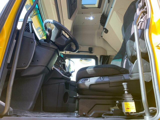 Mercedes-Benz Actros 1848 4x2 Kipphyd. Euro6 Blatt/Luft - Sadulveok: pilt 4 Mercedes-Benz Actros 1848 4x2 Kipphyd. Euro6 Blatt/Luft - Sadulveok: pilt 4