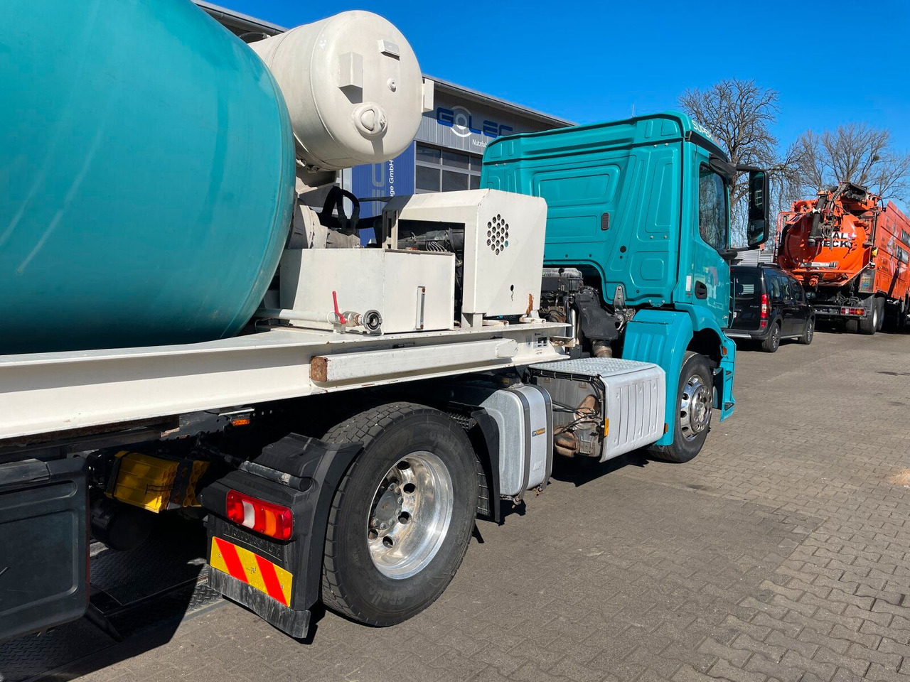 Mercedes-Benz Antos 2136 4x2 SZM Retarder Kipphyd. *Betonaufl. - Sadulveok: pilt 3 Mercedes-Benz Antos 2136 4x2 SZM Retarder Kipphyd. *Betonaufl. - Sadulveok: pilt 3