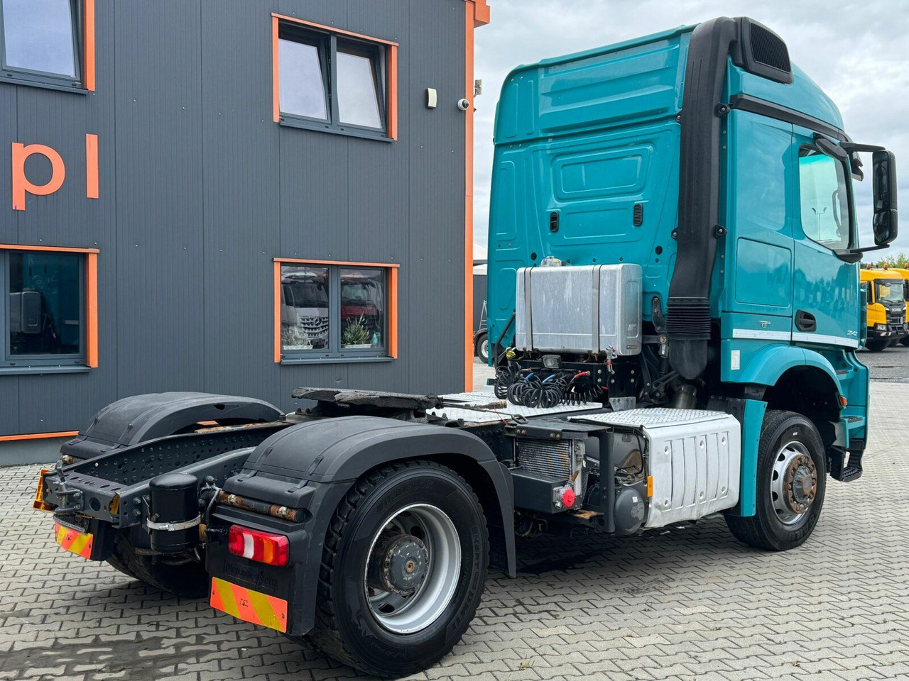 Mercedes-Benz Arocs 2142 4x4H SZM Euro 6 Kipphydraulik - Sadulveok: pilt 5 Mercedes-Benz Arocs 2142 4x4H SZM Euro 6 Kipphydraulik - Sadulveok: pilt 5