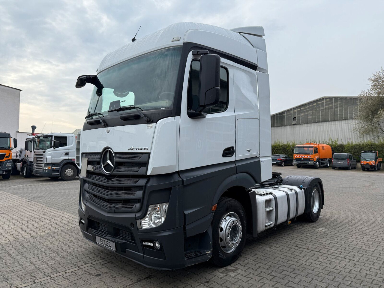 Mercedes-Benz MB Actros 1845 LS Sattelzugmaschine 4x2 - Sadulveok: pilt 2 Mercedes-Benz MB Actros 1845 LS Sattelzugmaschine 4x2 - Sadulveok: pilt 2