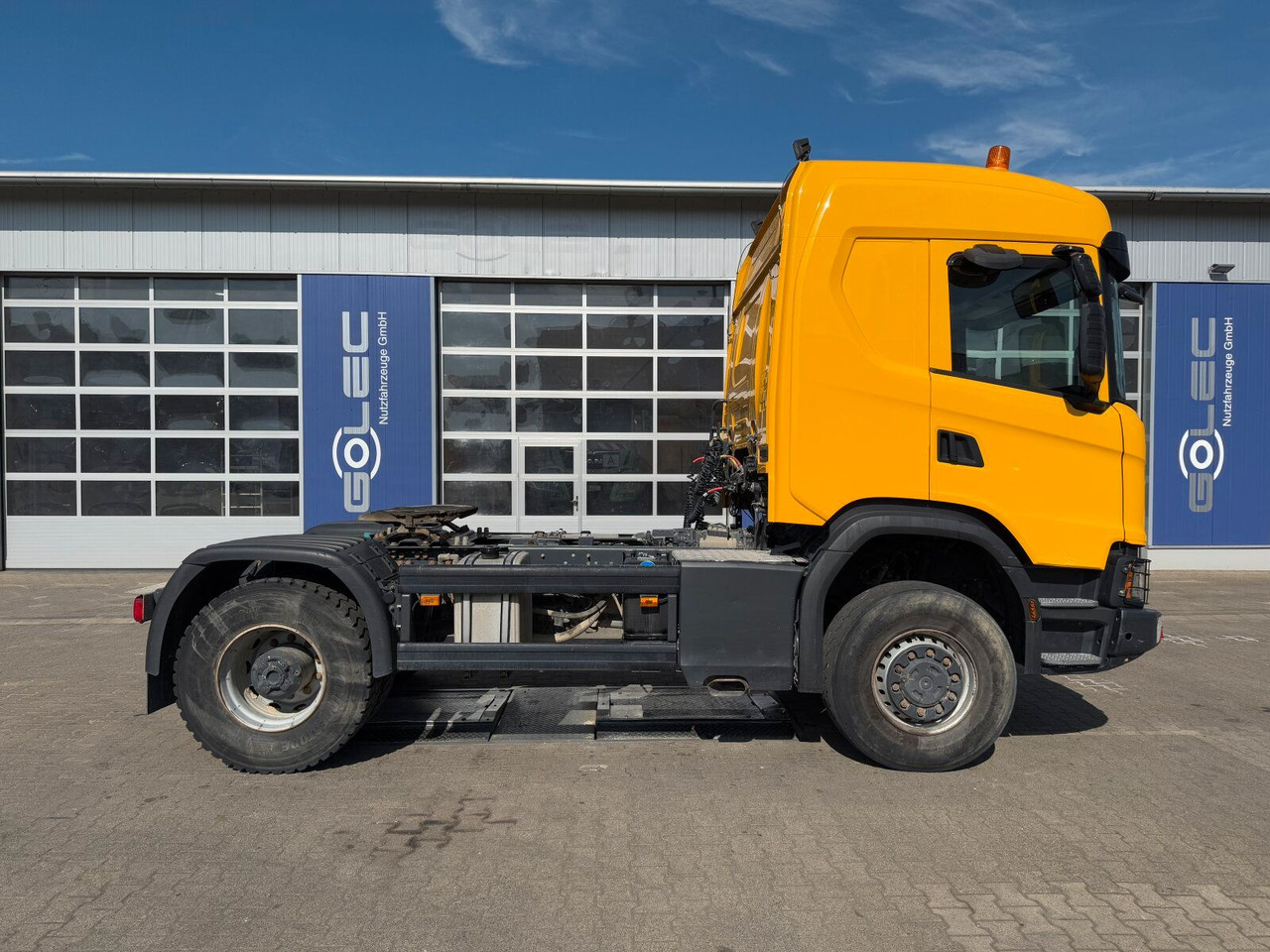 Scania G450 XT 4x4 Euro 6 SZM Kipphydraulik Blatt/ Luft - Sadulveok: pilt 2 Scania G450 XT 4x4 Euro 6 SZM Kipphydraulik Blatt/ Luft - Sadulveok: pilt 2