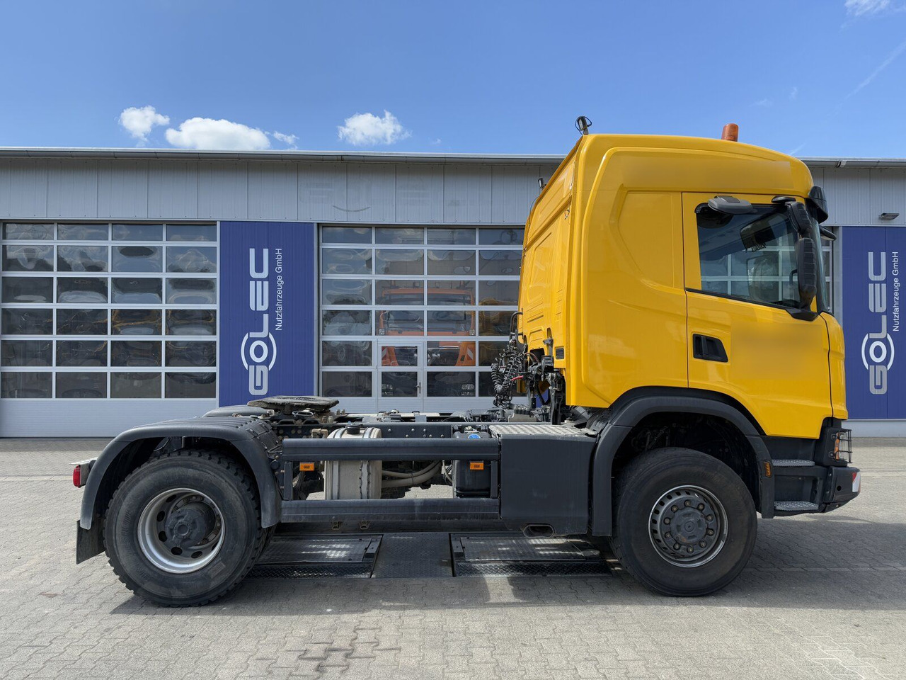 Scania G450 XT 4x4 Euro 6 SZM Kipphydraulik Blatt/ Luft - Sadulveok: pilt 2 Scania G450 XT 4x4 Euro 6 SZM Kipphydraulik Blatt/ Luft - Sadulveok: pilt 2