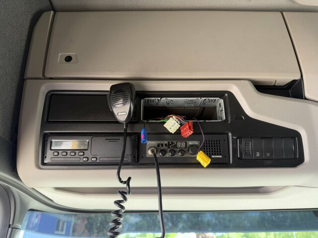 Scania G450 XT 4x4 Euro 6 SZM Kipphydraulik Blatt/ Luft - Sadulveok: pilt 4 Scania G450 XT 4x4 Euro 6 SZM Kipphydraulik Blatt/ Luft - Sadulveok: pilt 4