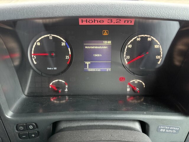 Scania P230 Kehrmaschine Johnston VT605- 6 M³ - Tänavapühkimismasin: pilt 3 Scania P230 Kehrmaschine Johnston VT605- 6 M³ - Tänavapühkimismasin: pilt 3