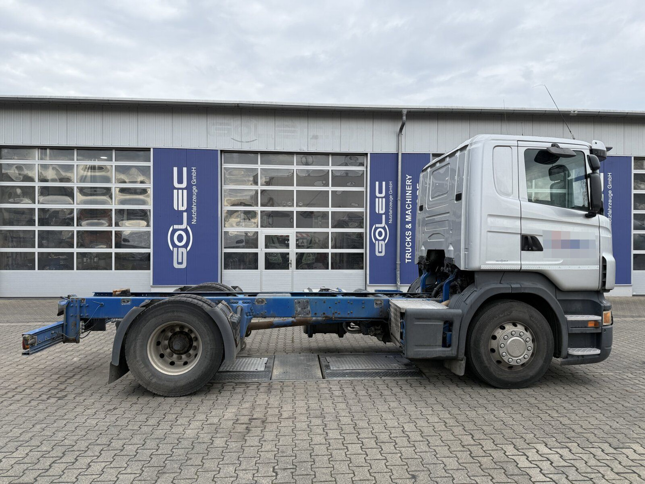 Scania R 420 Tankwagen ADR Fahrgestell Retarder Volluft - Tsisternauto: pilt 2 Scania R 420 Tankwagen ADR Fahrgestell Retarder Volluft - Tsisternauto: pilt 2