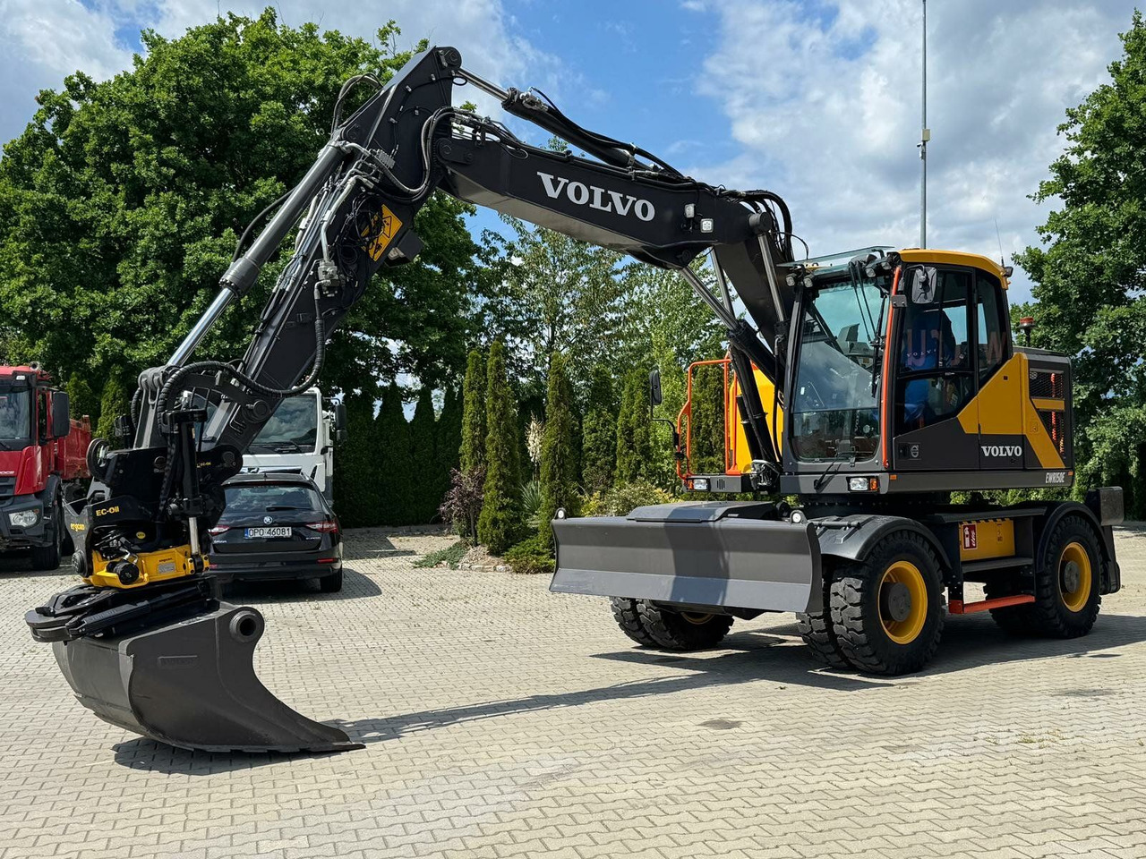 Volvo EWR150E Mobilbagger mit ROTATOR ENCONG EC319 - Ratastel ekskavaator: pilt 1 Volvo EWR150E Mobilbagger mit ROTATOR ENCONG EC319 - Ratastel ekskavaator: pilt 1