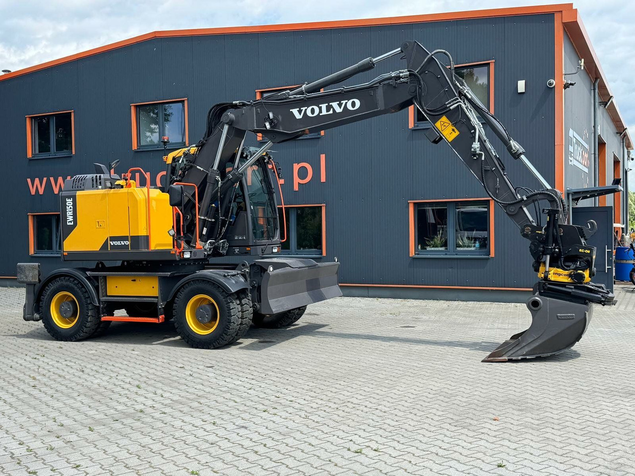 Volvo EWR150E Mobilbagger mit ROTATOR ENCONG EC319 - Ratastel ekskavaator: pilt 4 Volvo EWR150E Mobilbagger mit ROTATOR ENCONG EC319 - Ratastel ekskavaator: pilt 4
