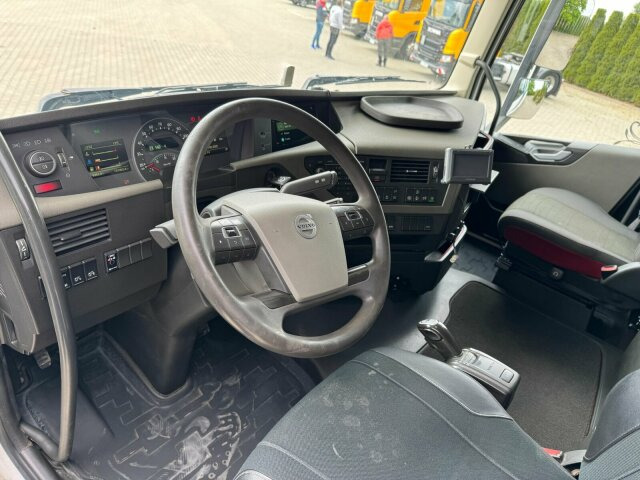 Volvo FH 540 6x2 Abrollkipper MEILLER RK 26.67 - Konkstõstukiga veoauto: pilt 2 Volvo FH 540 6x2 Abrollkipper MEILLER RK 26.67 - Konkstõstukiga veoauto: pilt 2