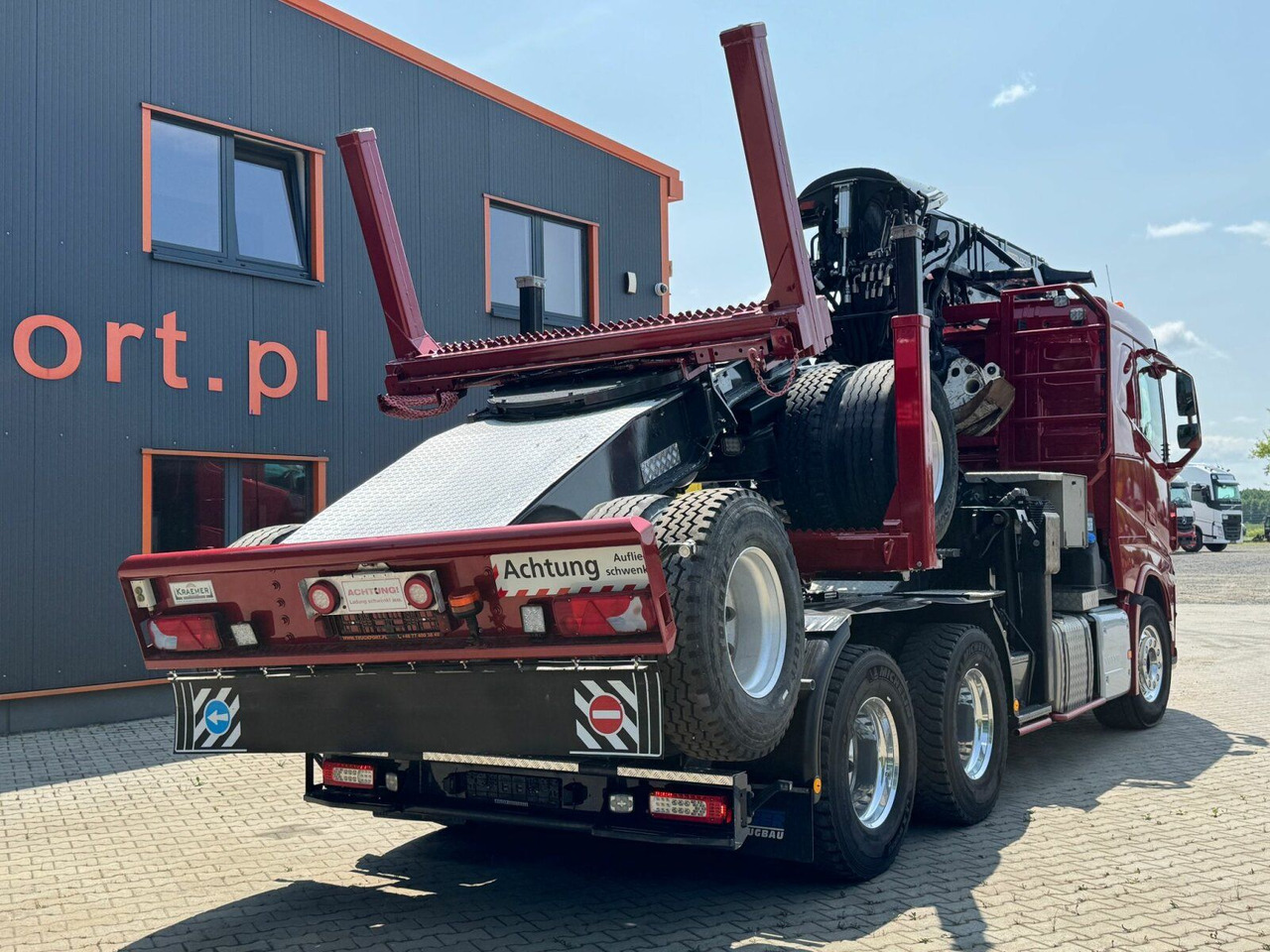 Volvo FH 550 6x4 Holztransporter Lang mit Kran Euro 6E - Metsaveok, Kraanaga veoauto: pilt 5 Volvo FH 550 6x4 Holztransporter Lang mit Kran Euro 6E - Metsaveok, Kraanaga veoauto: pilt 5