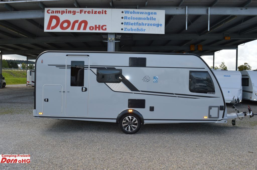 Knaus Südwind 540 FDK 60 Years Ausstellfenster Bug - Haagissuvila: pilt 1 Knaus Südwind 540 FDK 60 Years Ausstellfenster Bug - Haagissuvila: pilt 1