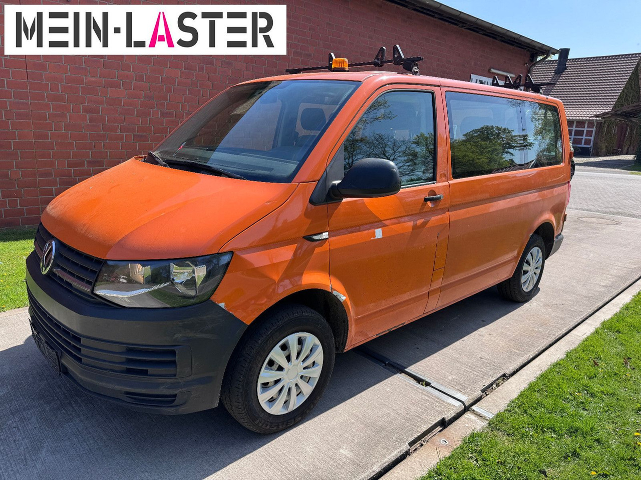 Volkswagen 2.0 tdi Bus 9 Sitzer Flügeltür - Mikrobuss: pilt 2 Volkswagen 2.0 tdi Bus 9 Sitzer Flügeltür - Mikrobuss: pilt 2