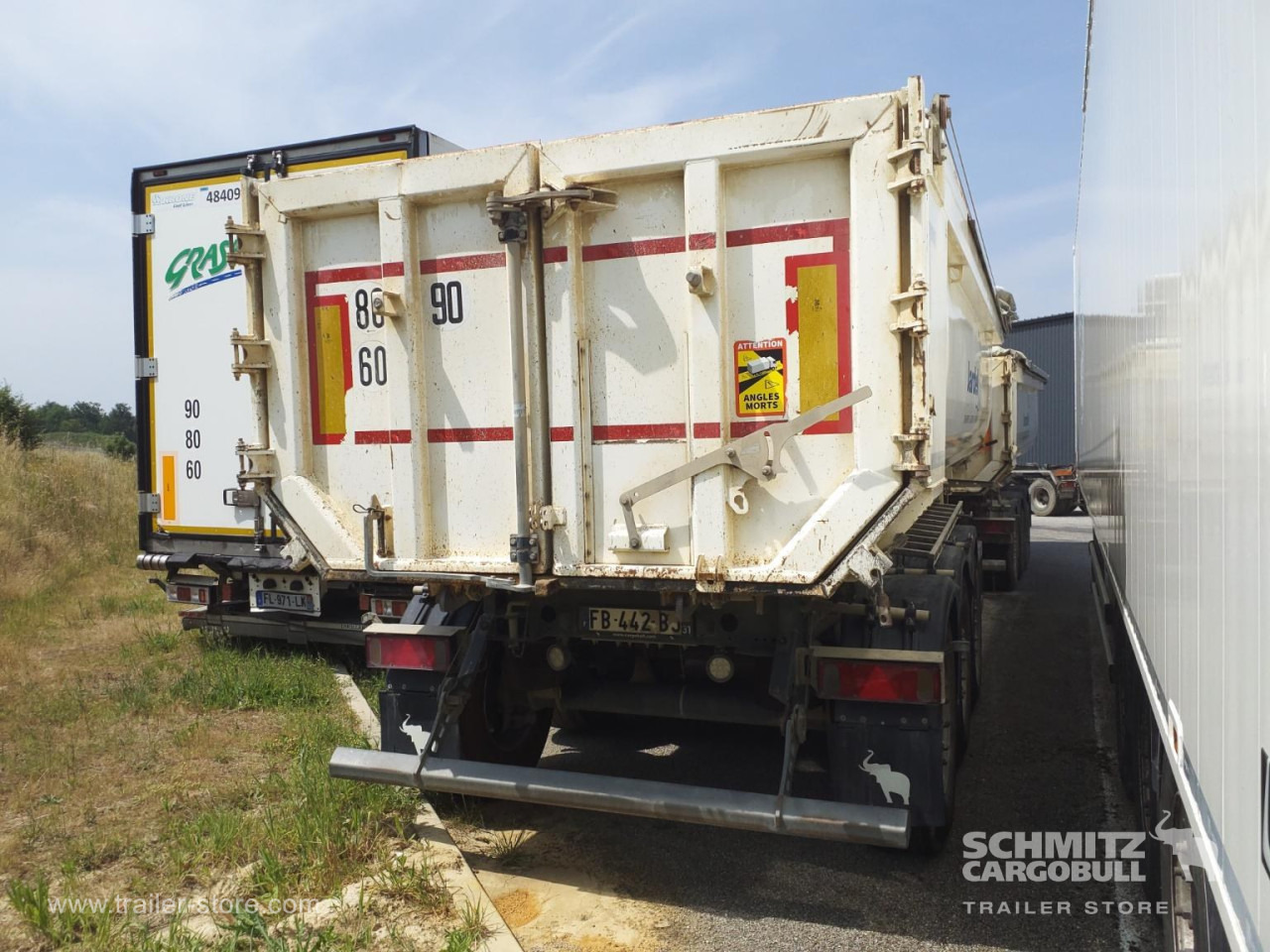 SCHMITZ Tipper Steel half pipe body 24m³ - Kallur-poolhaagis: pilt 5 SCHMITZ Tipper Steel half pipe body 24m³ - Kallur-poolhaagis: pilt 5