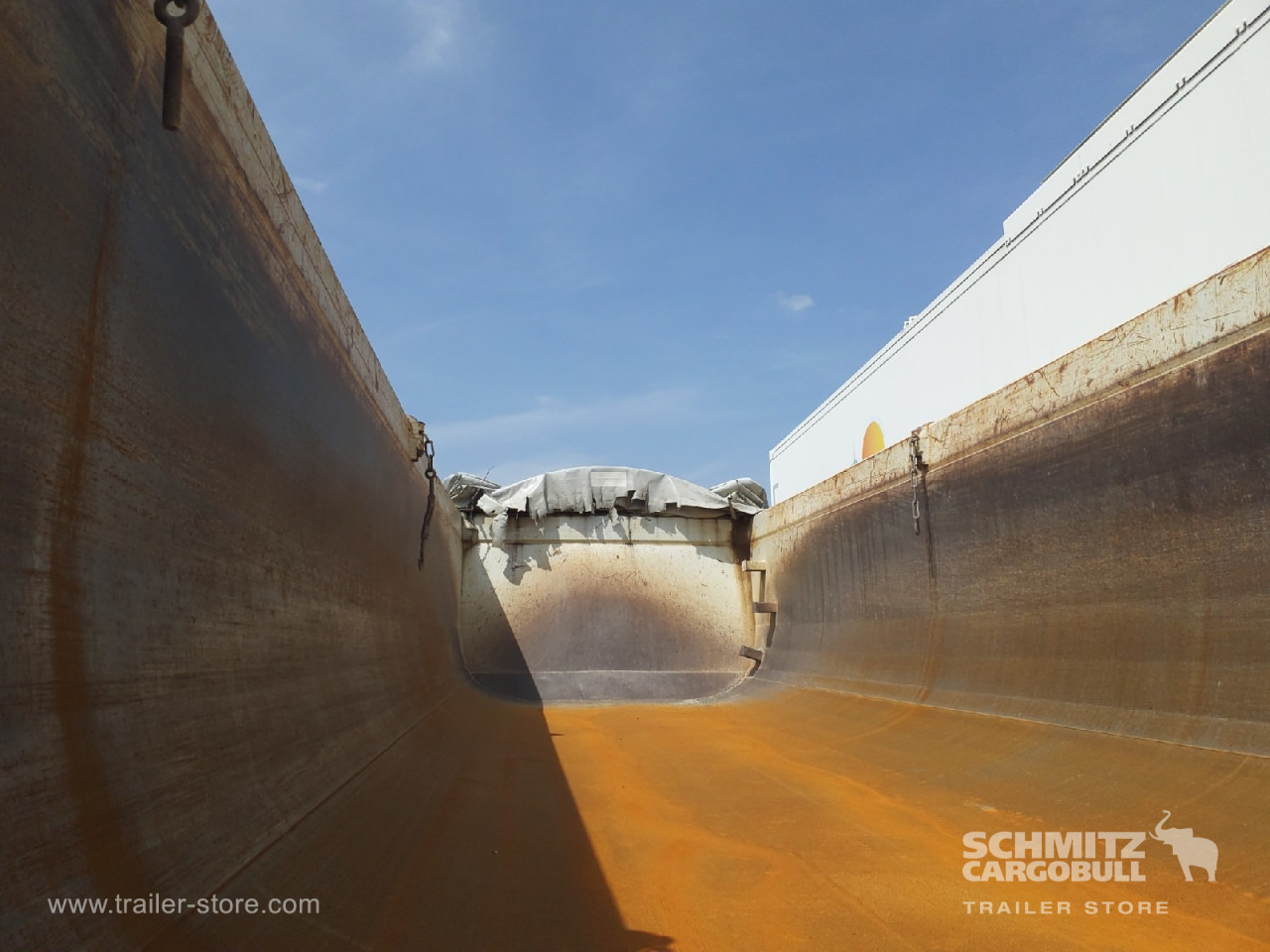 SCHMITZ Tipper Steel half pipe body 24m³ - Kallur-poolhaagis: pilt 3 SCHMITZ Tipper Steel half pipe body 24m³ - Kallur-poolhaagis: pilt 3