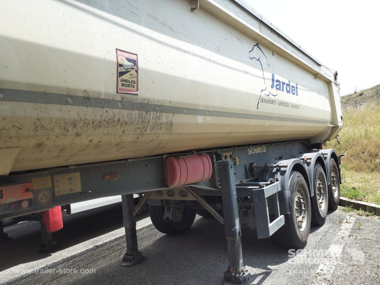 SCHMITZ Tipper Steel half pipe body 26m³ - Kallur-poolhaagis: pilt 1 SCHMITZ Tipper Steel half pipe body 26m³ - Kallur-poolhaagis: pilt 1