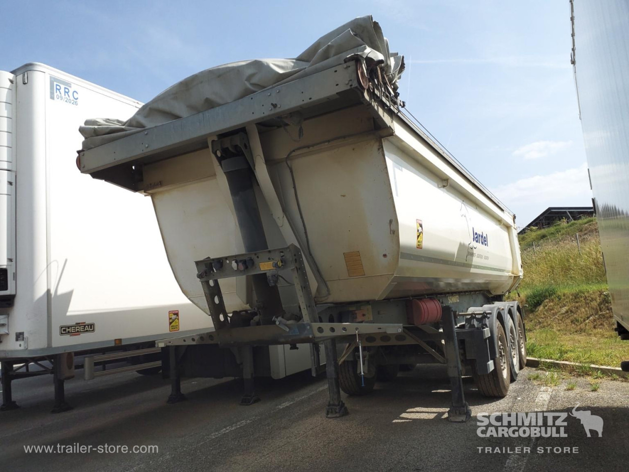 SCHMITZ Tipper Steel half pipe body 26m³ - Kallur-poolhaagis: pilt 3 SCHMITZ Tipper Steel half pipe body 26m³ - Kallur-poolhaagis: pilt 3