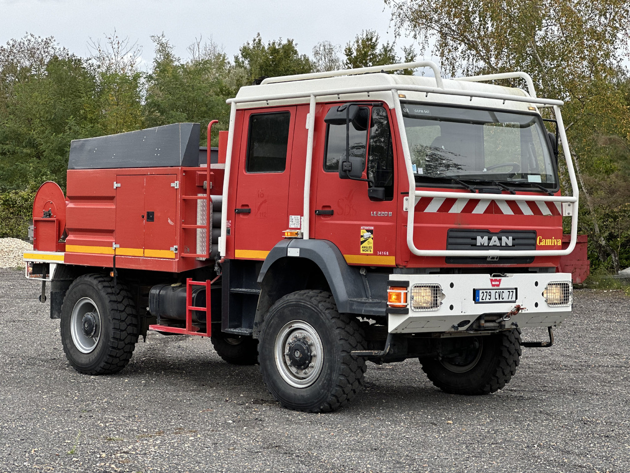 MAN LE 220B. 4x4 - Tuletõrjeauto: pilt 1 MAN LE 220B. 4x4 - Tuletõrjeauto: pilt 1