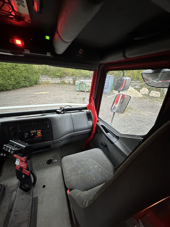 Tuletõrjeauto RENAULT Midlum 220 4x4: pilt 18