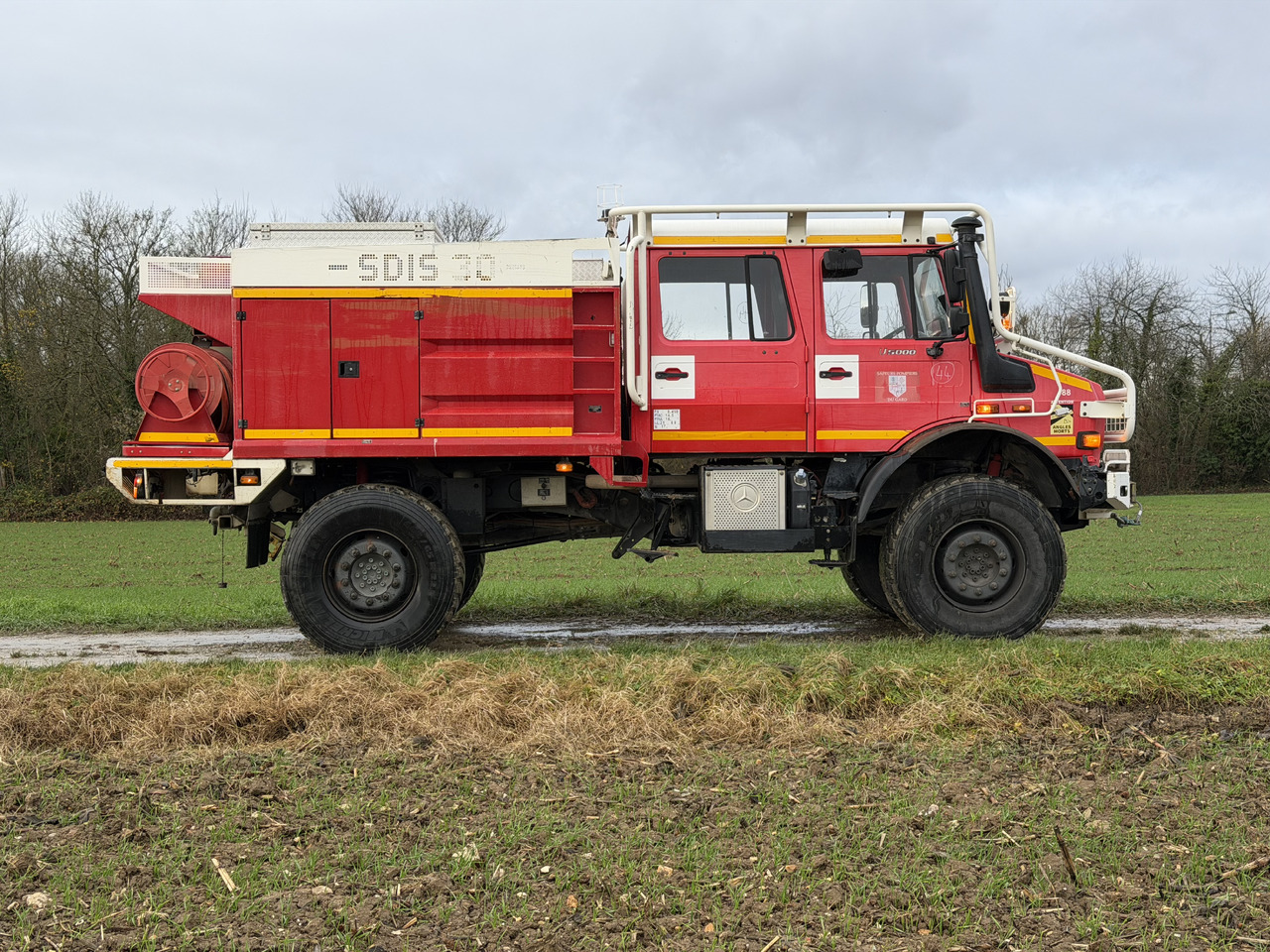 DE POMPIER MERCEDES-BENZ U5000 4X4 UNIMOG - Veoauto: pilt 2 DE POMPIER MERCEDES-BENZ U5000 4X4 UNIMOG - Veoauto: pilt 2