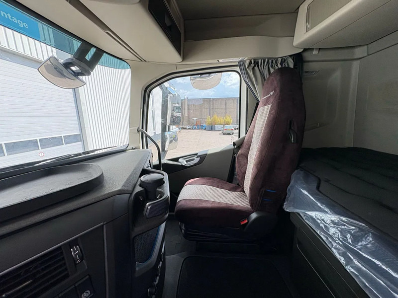 Volvo FH 500 Volvo FH 500 Amphitec Vortex 9000 - Vaakumveok: pilt 4 Volvo FH 500 Volvo FH 500 Amphitec Vortex 9000 - Vaakumveok: pilt 4
