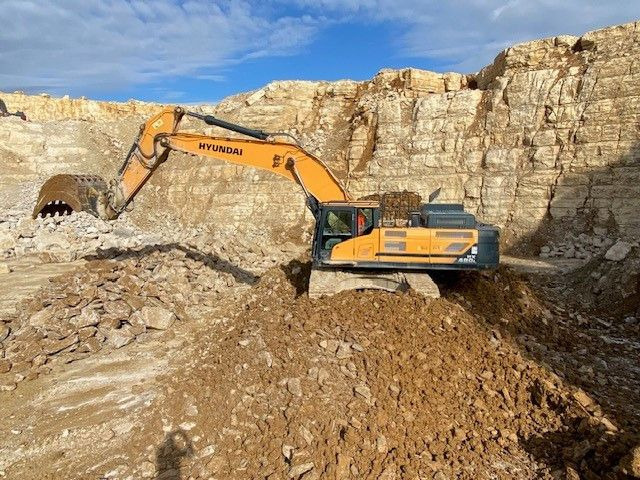 Hyundai HX 480 - Lintekskavaator: pilt 2 Hyundai HX 480 - Lintekskavaator: pilt 2