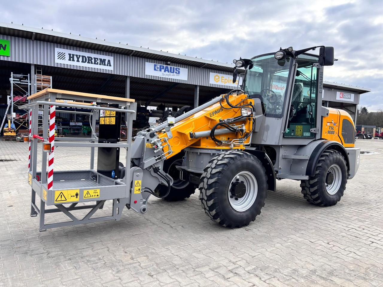 Paus TSL 9088 - Rataslaadur: pilt 1 Paus TSL 9088 - Rataslaadur: pilt 1