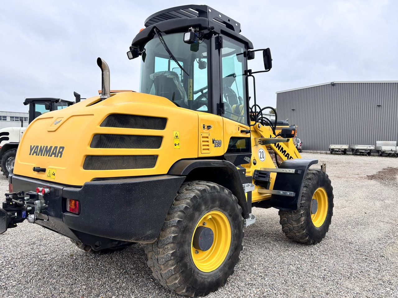Yanmar V 120 - Rataslaadur: pilt 3 Yanmar V 120 - Rataslaadur: pilt 3