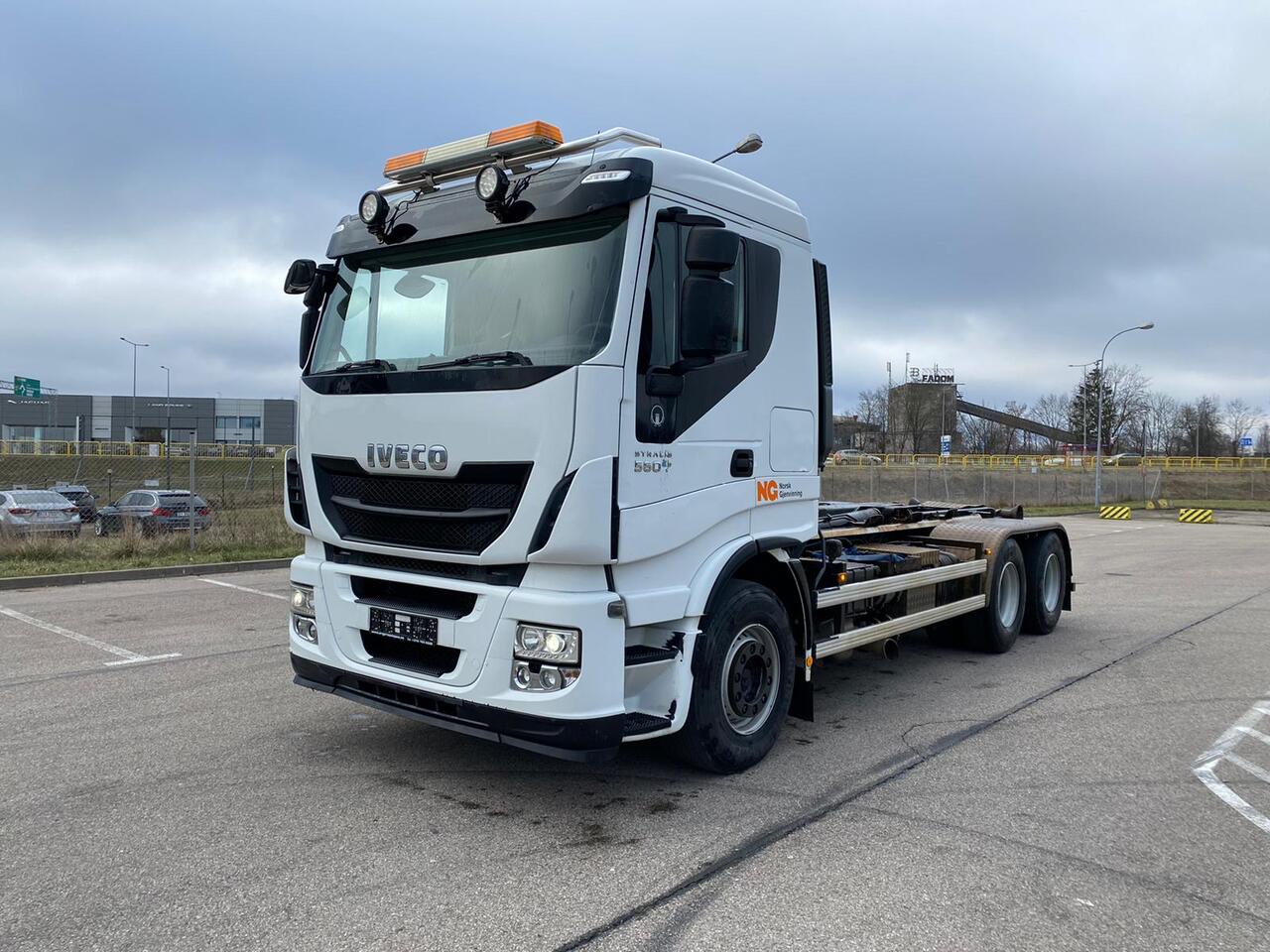 IVECO STRALIS 560 - Konkstõstukiga veoauto, Kraanaga veoauto: pilt 2 IVECO STRALIS 560 - Konkstõstukiga veoauto, Kraanaga veoauto: pilt 2
