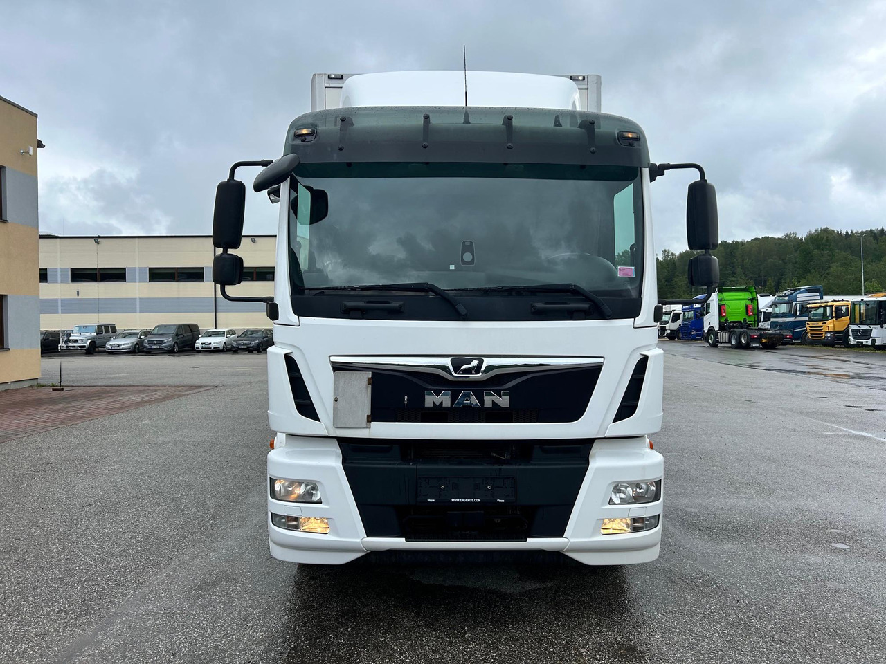 MAN TGM 18.290 - Kasti veoauto: pilt 2 MAN TGM 18.290 - Kasti veoauto: pilt 2