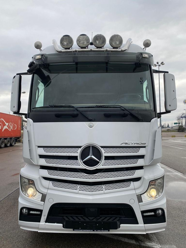 MERCEDES-BENZ ACTROS 2542 - Kasti veoauto: pilt 3 MERCEDES-BENZ ACTROS 2542 - Kasti veoauto: pilt 3