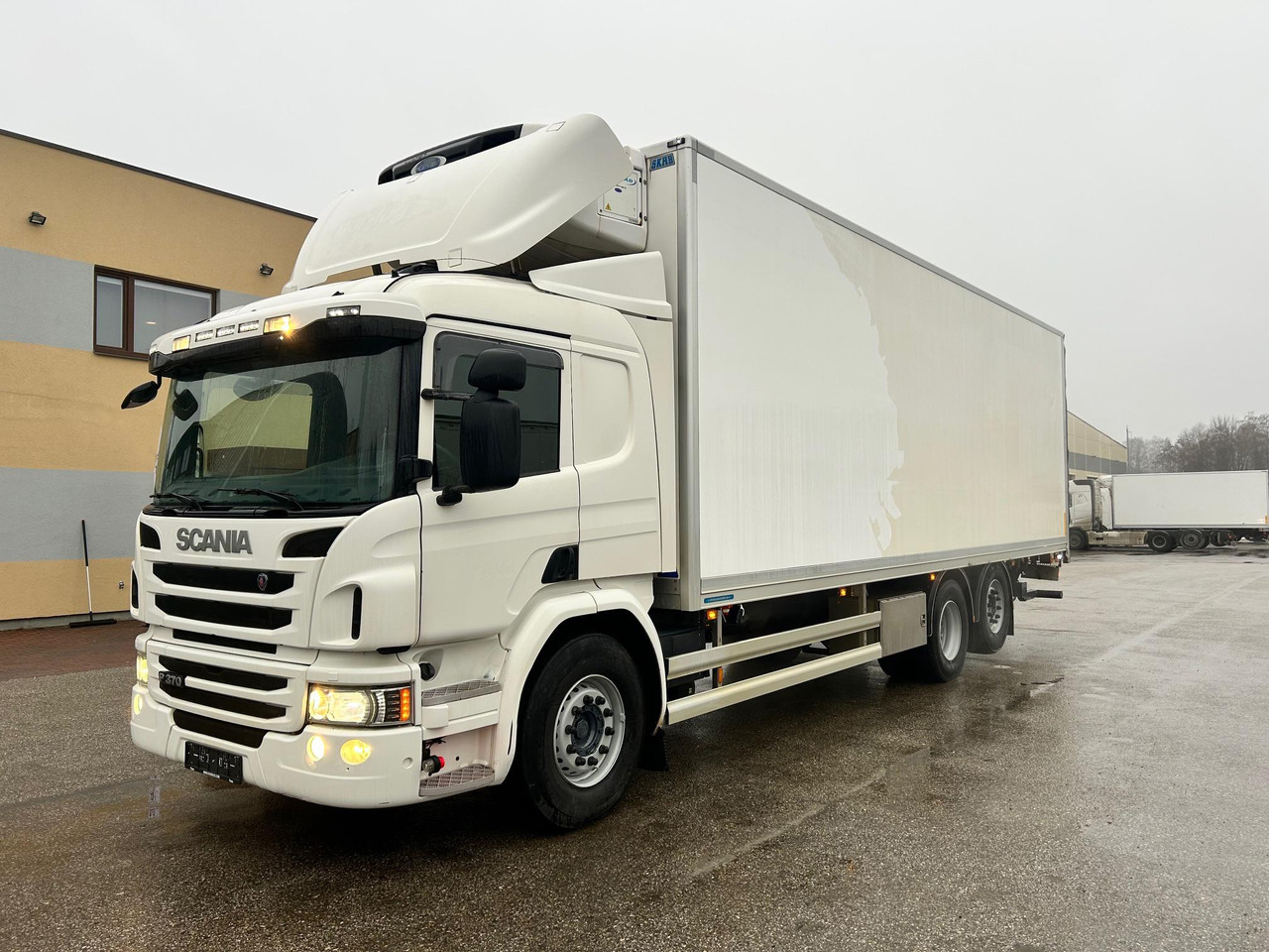 SCANIA P370 - Külmutiga veoauto: pilt 2 SCANIA P370 - Külmutiga veoauto: pilt 2