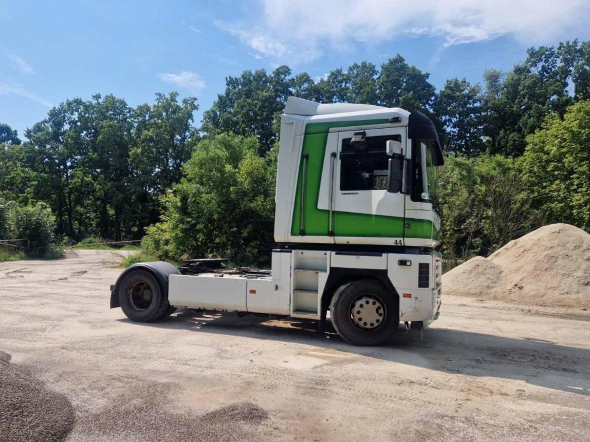RENAULT Magnum 440 - Sadulveok: pilt 1 RENAULT Magnum 440 - Sadulveok: pilt 1