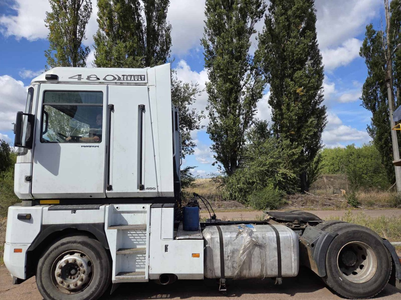 RENAULT Magnum 480 - Sadulveok: pilt 3 RENAULT Magnum 480 - Sadulveok: pilt 3