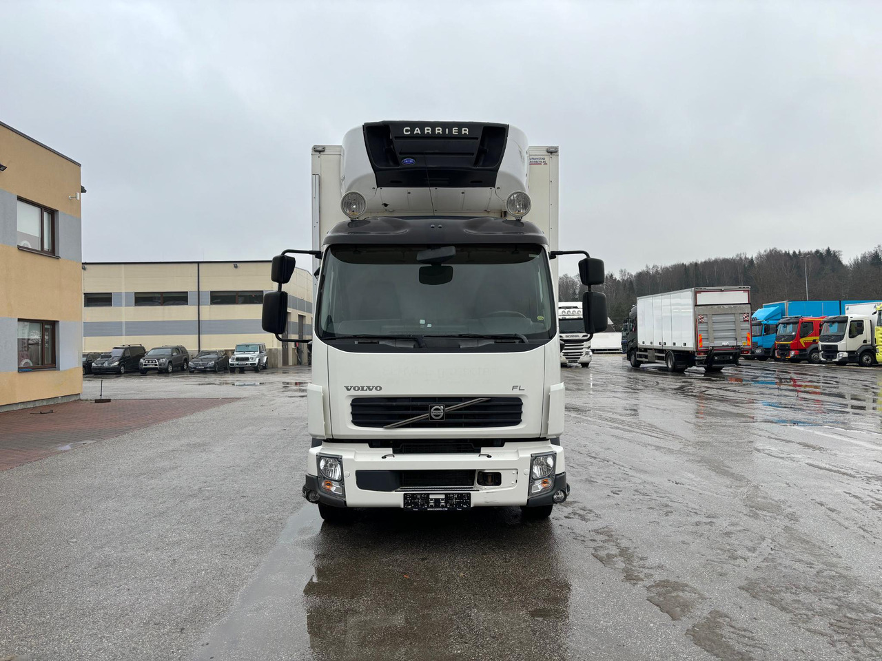 VOLVO FL 240 - Külmutiga veoauto: pilt 2 VOLVO FL 240 - Külmutiga veoauto: pilt 2
