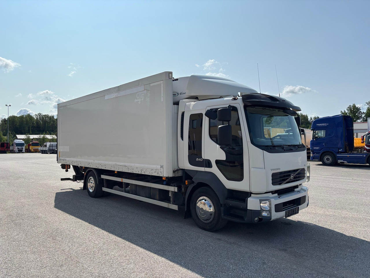 VOLVO FL240 - Külmutiga veoauto: pilt 1 VOLVO FL240 - Külmutiga veoauto: pilt 1