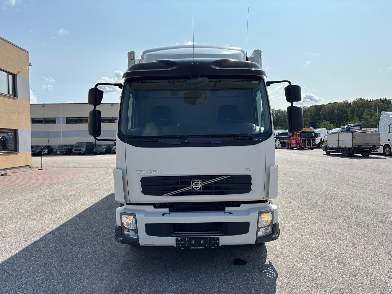 VOLVO FL240 - Külmutiga veoauto: pilt 2 VOLVO FL240 - Külmutiga veoauto: pilt 2