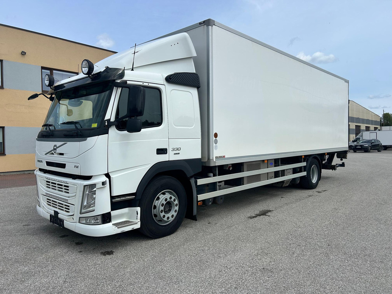 VOLVO FM330 - Külmutiga veoauto: pilt 2 VOLVO FM330 - Külmutiga veoauto: pilt 2