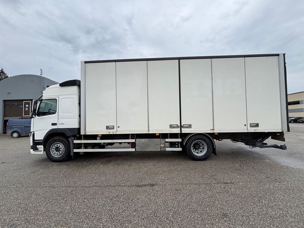 VOLVO FM330 - Kasti veoauto: pilt 5 VOLVO FM330 - Kasti veoauto: pilt 5